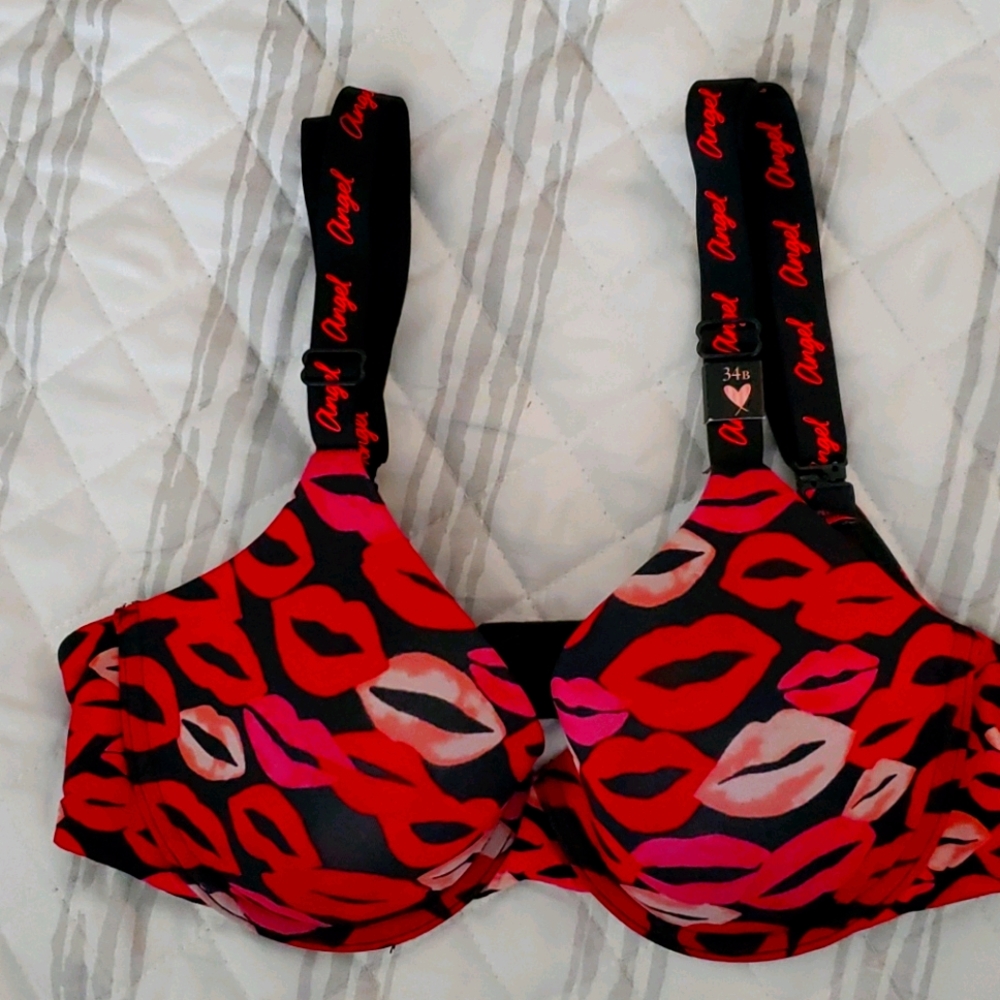Brand new Victoria Secret bra